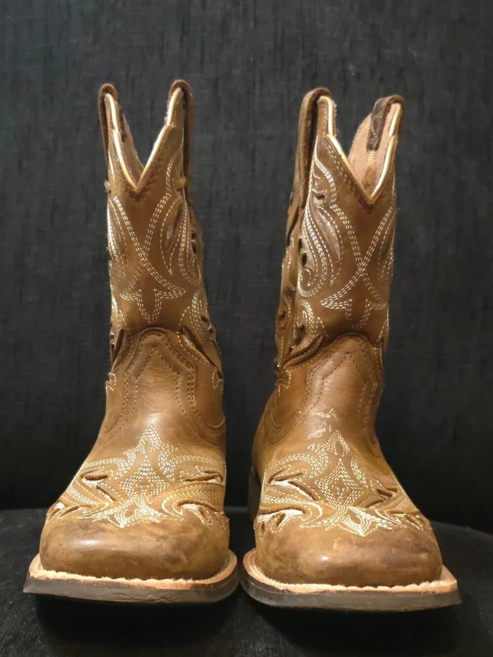 Ariat kids round
